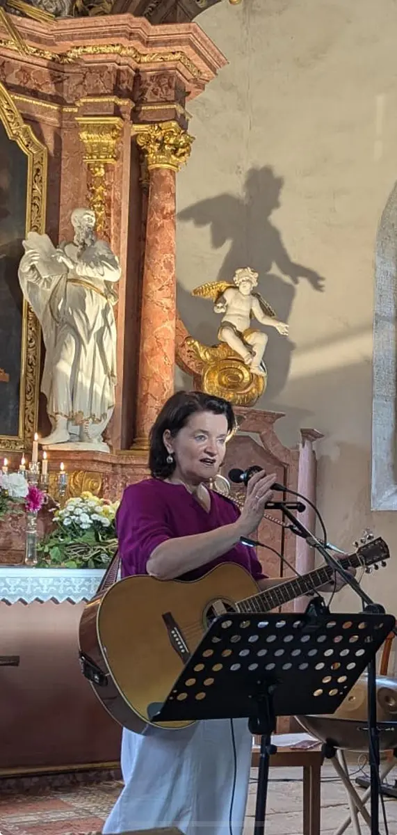 kampmann-img-home-momentedermusik-kirche2_1200px_Export